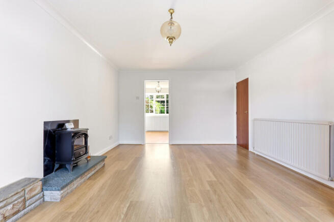 3 bed Semi-Detached for sale Image 10
