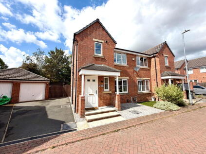 Blackthorn Way, Scissett, Huddersfield, HD8 9GU