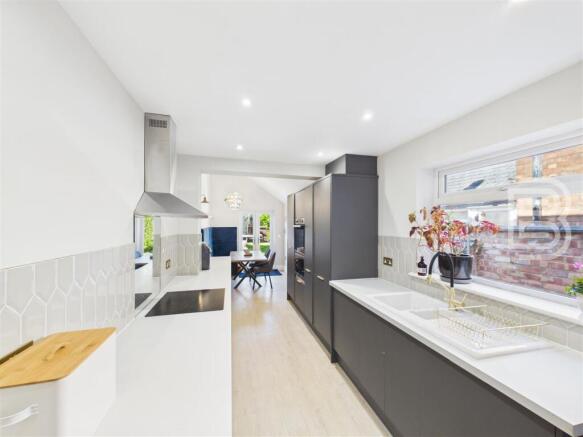 Kitchen Diner (1).jpg