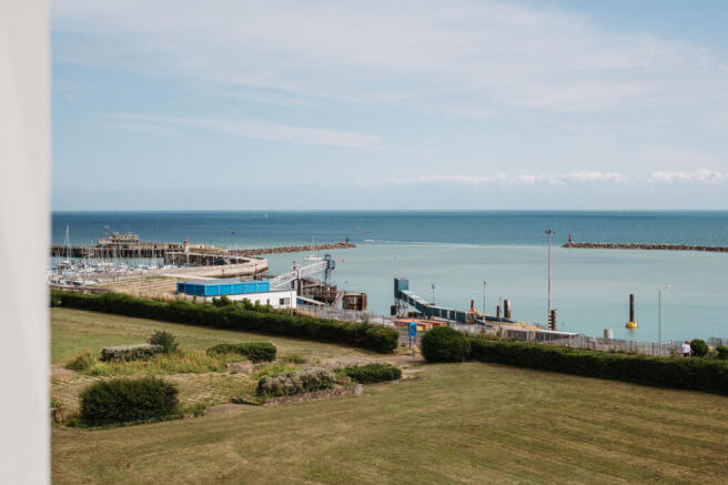 168169 - RoyalCrescent.Ramsgate-17.jpg
