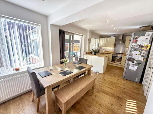 Chadderton Drive, Thornaby, Stockton-on-Tees, Durham, TS17 9QB photo 4