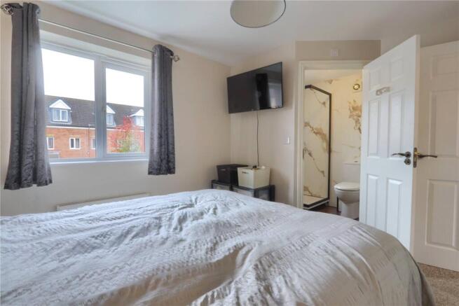 3 bed Semi-Detached for sale Image 10