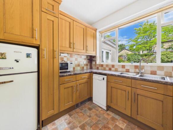 3 bed Semi-Detached Bungalow for sale Image 7
