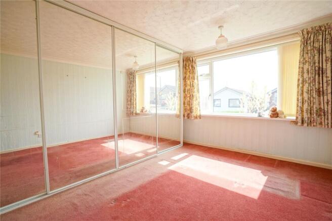2 bed Bungalow for sale Image 8