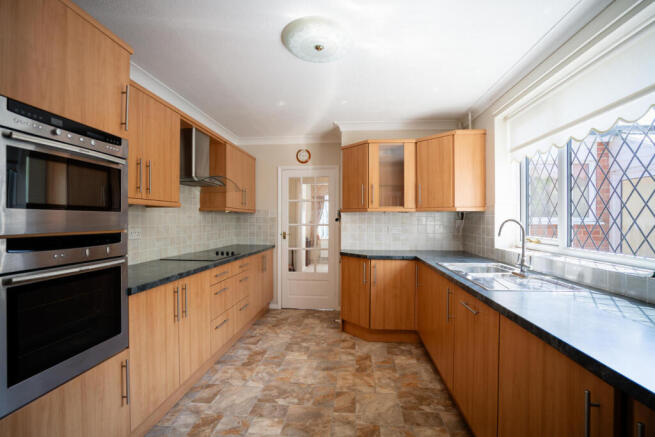 N.E 5a Lodge Farm Drive.jpg
