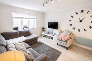 52, Cameron Square, Mitcham CR4 3SH