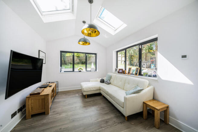 1298122-14-6852dc...