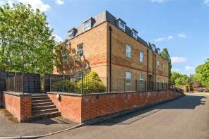 4, Summer Crossing, Thames Ditton KT7 0QB