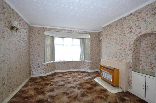 11 Milner Drive lounge.JPG