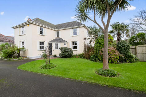 Neeham Road, St Newlyn East, Newquay, TR8