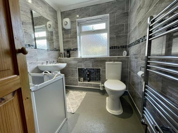 shower room.JPEG