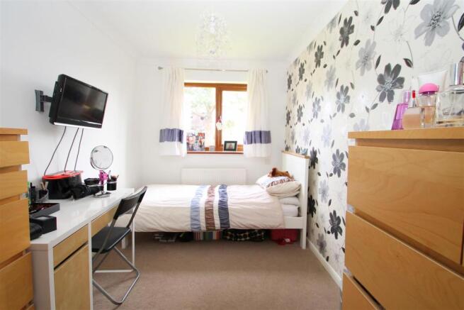 Bedroom 4.jpg