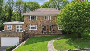 11, Woodbank Avenue, Gerrards Cross SL9 7PY