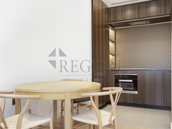 Kitchen & Dining