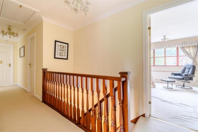 8469923-interior14.jpg