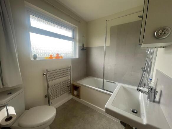 NEW BATHROOM.jpg