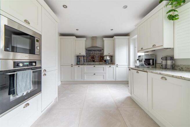 Meadowbank, Dudley, NE23 photo 4