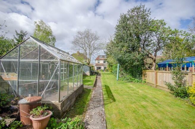 Rear garden pic 5.jpg