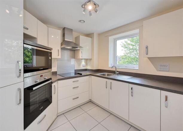 Flat 24, Thorneycroft-15.jpg
