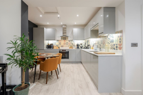 1a, High Street, Sunninghill, Ascot SL5 9NQ