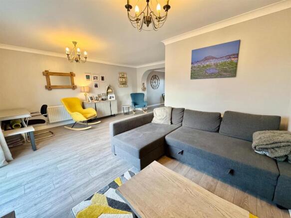 PHOTO-2025-10-11-09-46-07 (10).jpg