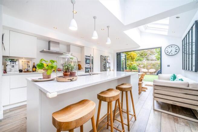 Arlington Road, Teddington photo 4