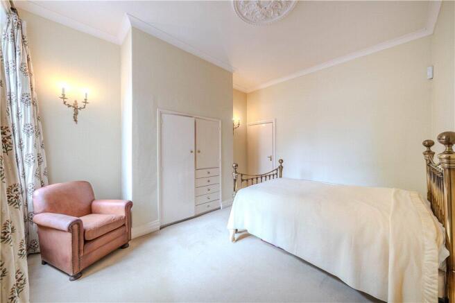 2 bed Apartment for sale Image 11