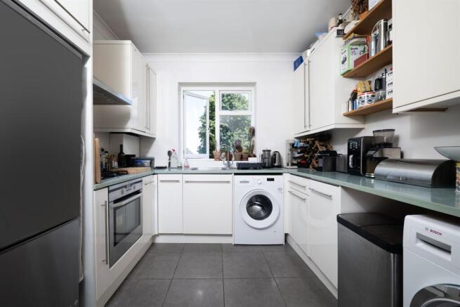 Kitchen (full view)