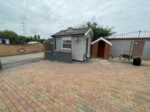 Photo 13