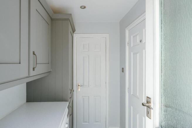 4 bed Detached for sale Image 6
