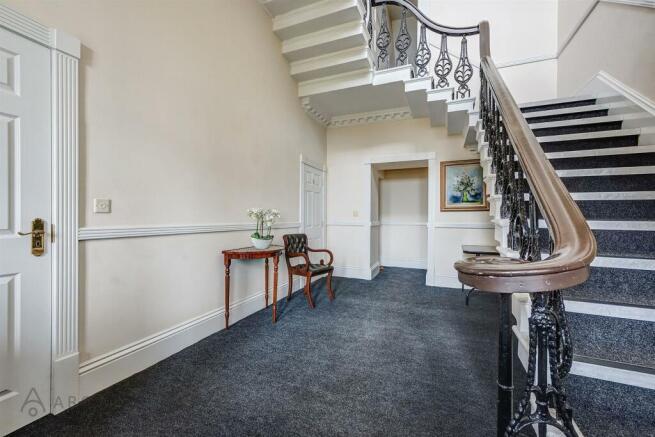 Apt.C.LoxleyHouse(Interior)(1of28).jpg
