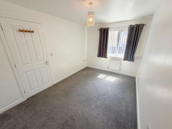 3 bed Semi-Detached to rent Image 7