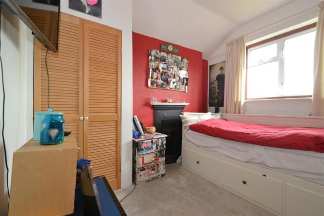 bedroom 3.jpg