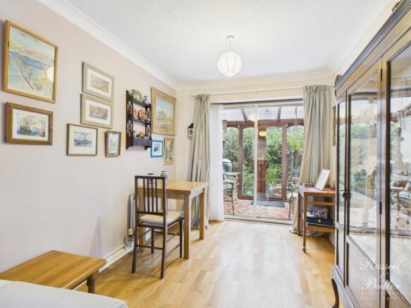 CAM01995G0-PR0399-STILL002