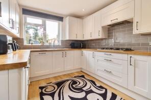 27, Chantry Lane, Hatfield AL10 9HS