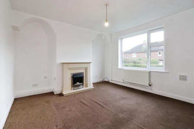 3 bed Semi-Detached for sale Image 6