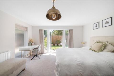 Hollamby Lane, London, SE27