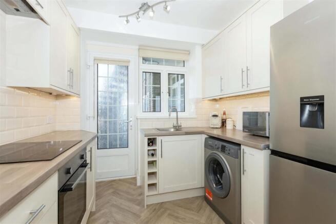 Downview Court_4.jpg