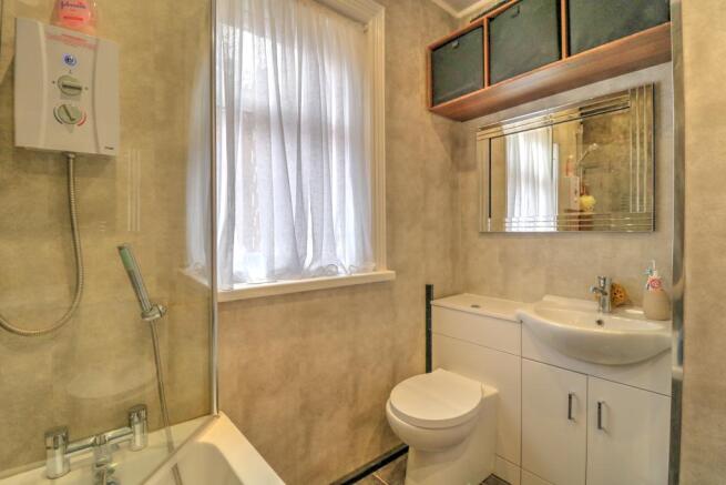Bathroom 1.2