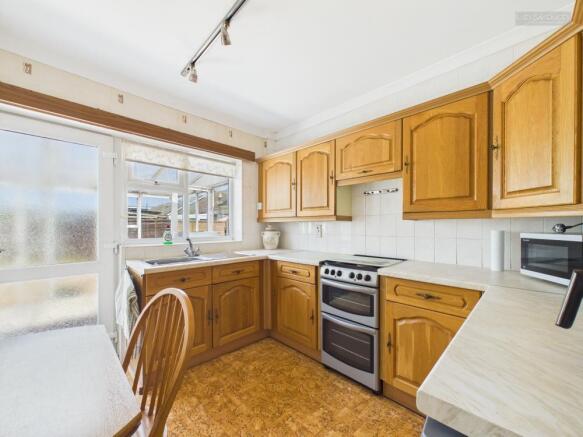 Topham Crescent, Thorney, Peterborough photo 4