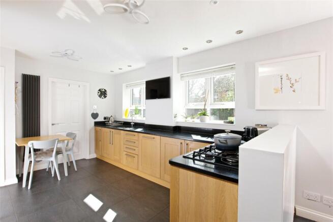 Kitchen/Dining Rm
