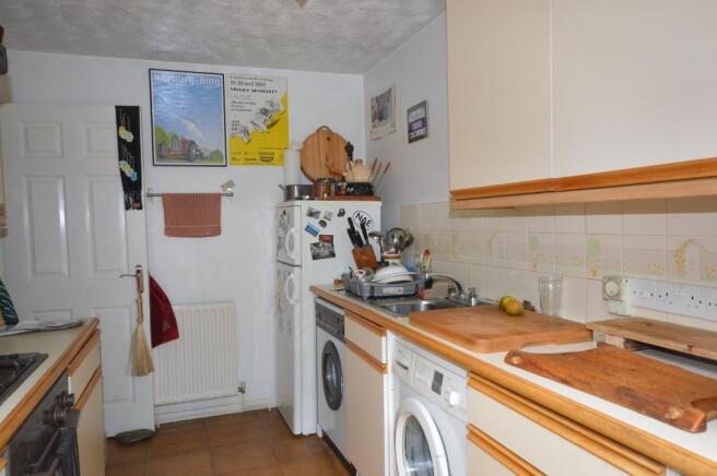 Kitchen 1.jpg