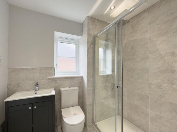 4 bed Detached for sale Image 12