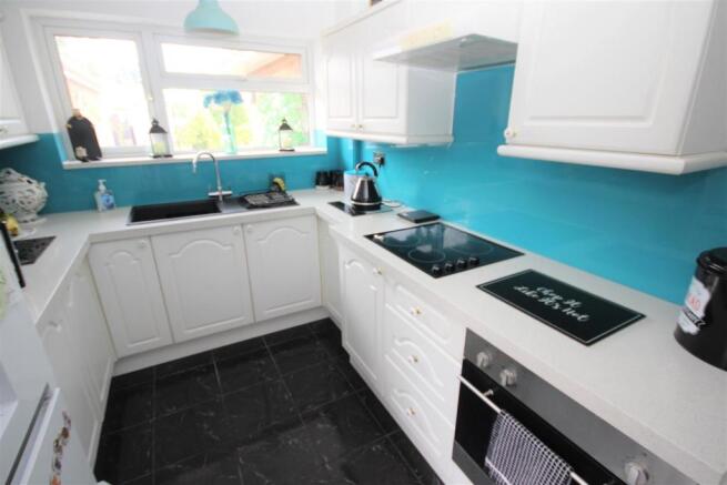 kitchen2.JPG
