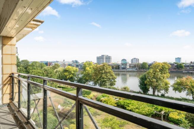 Balcony/River View