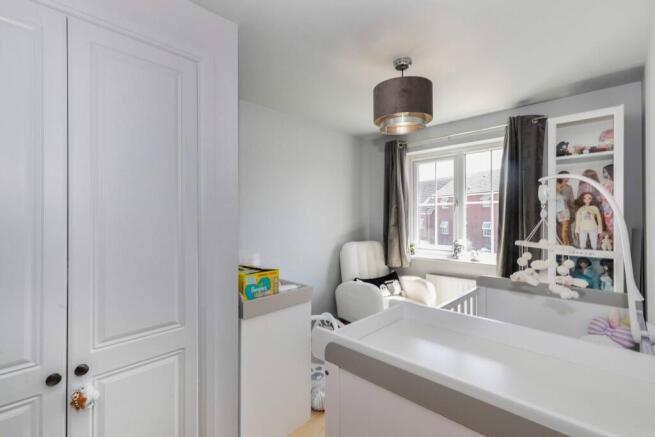 3 bed Terraced for sale Image 9
