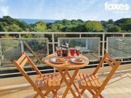 20, 1 Ashdown, Chine Crescent Road, Bournemouth BH2 5LJ