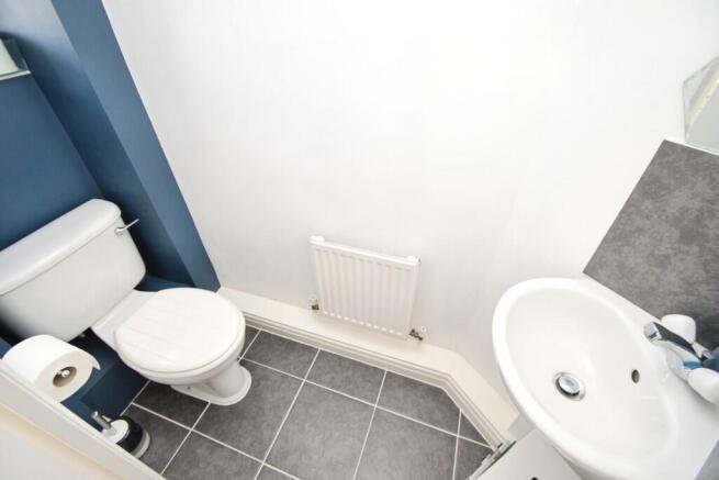 3 bed Semi-Detached for sale Image 6