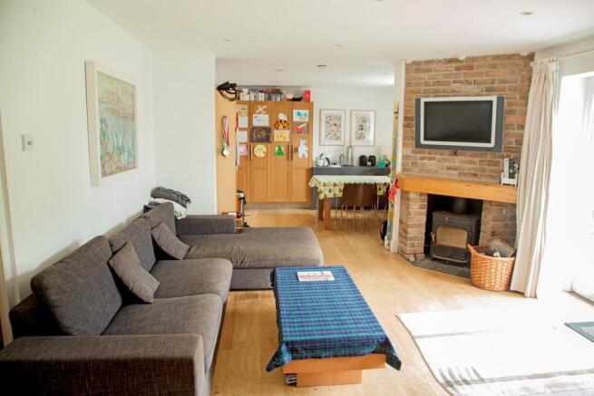 Lounge/Dining Room