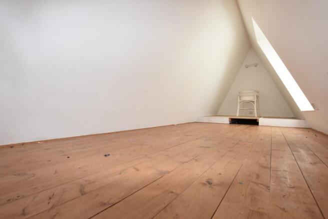 Attic Room (Custom).JPG